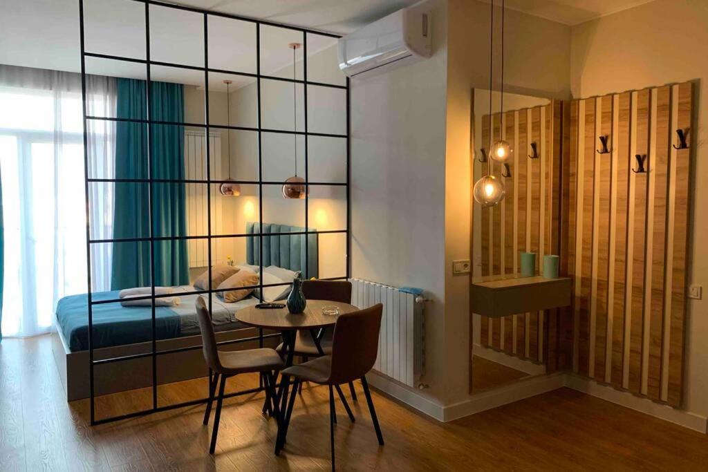 Geverse Apartment Batumi Exteriör bild