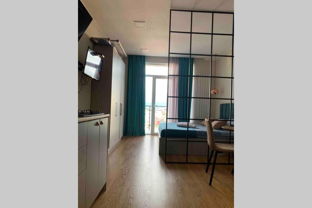 Geverse Apartment Batumi Exteriör bild