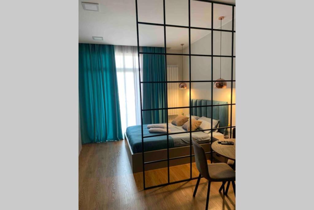 Geverse Apartment Batumi Exteriör bild